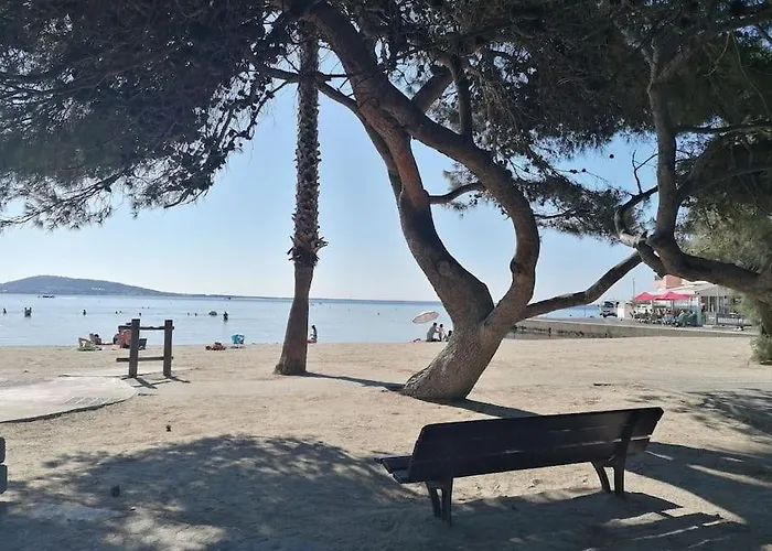 En Plein Centre A 100m Du Port * Mèze