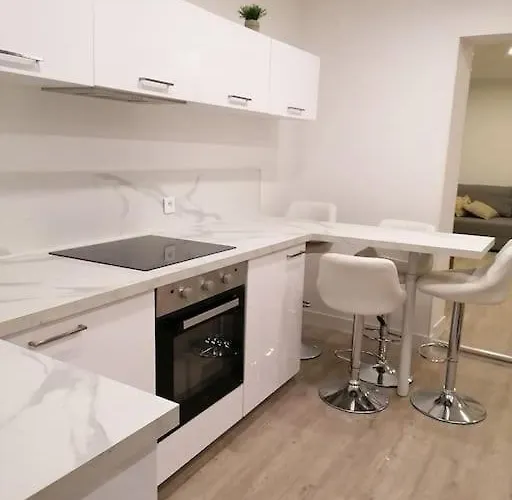 Apartmán En Plein Centre A 100m Du Port Mèze